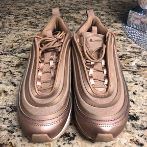 Rose Gold Airmax 97 Plus.